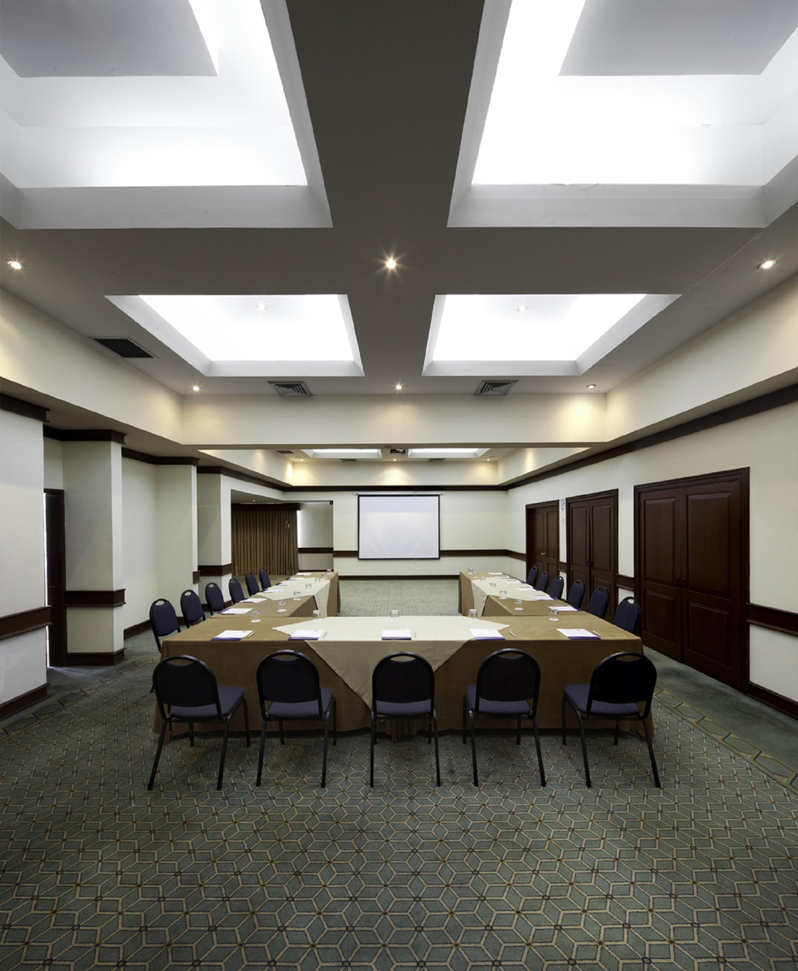 Hotel Estelar Altamira Ibagué Exterior foto Meeting room